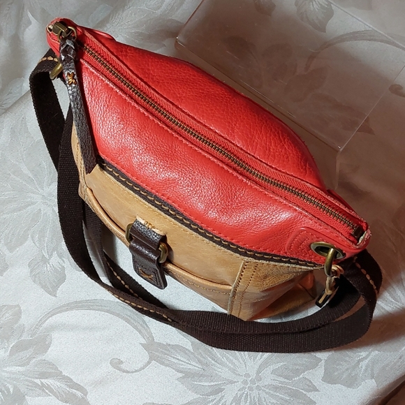 TheSAK LeatherCrossbody•Lt.Buckskin•Dk Coral•Brown - Picture 5 of 14